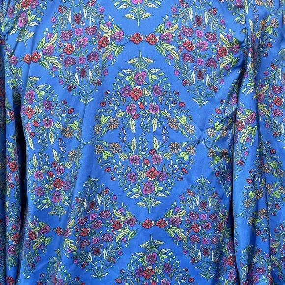 Olivaceous Womens Blouse Sz Small Satin Floral Button down Blue Spring Summer - Picture 7 of 16